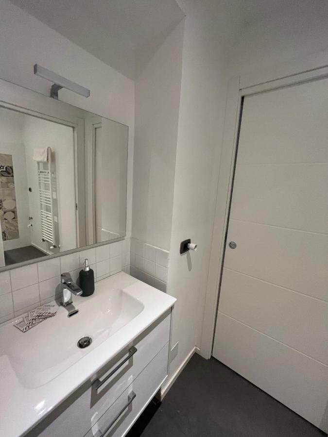 Suite The Brick - Host By Traveller'S Nest Turín Exterior foto