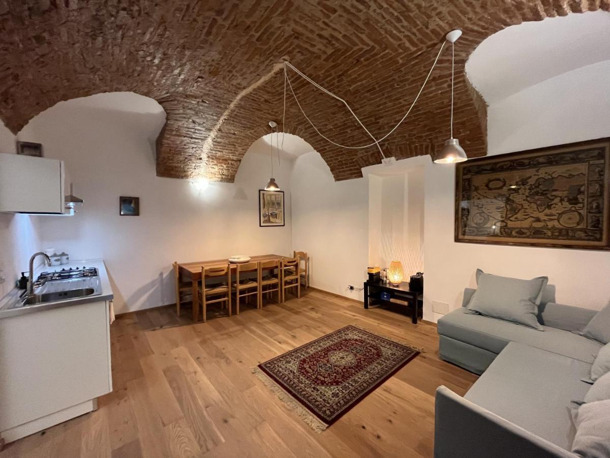 Suite The Brick - Host By Traveller'S Nest Turín Exterior foto
